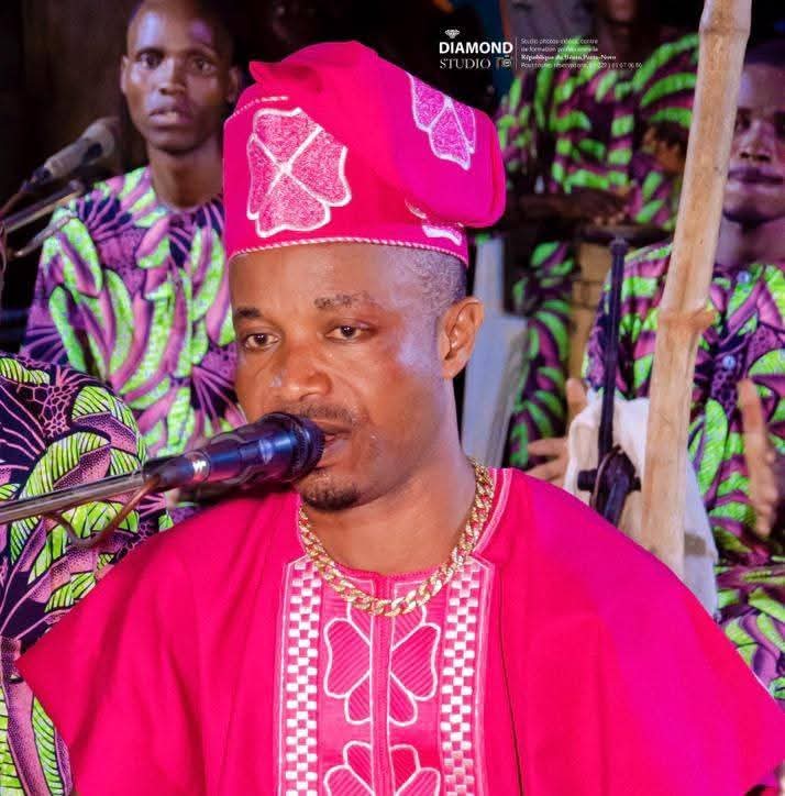 AHÔVI HOUESSOU - CRIMADOR - Nominé pour Chanson de l'Année