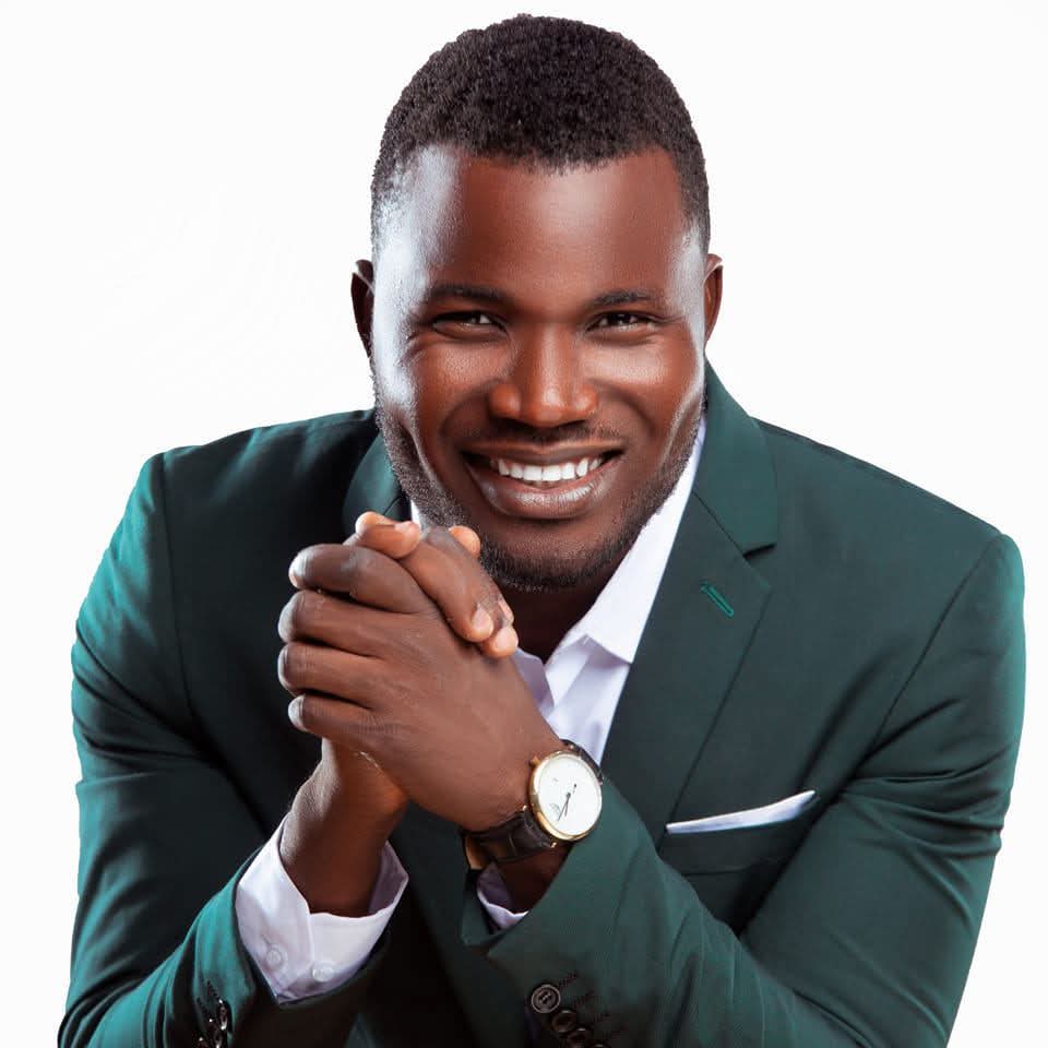 ALARO ADEK PHOTOGRAPHIE - Nominé pour Meilleur Photographe de l'Année