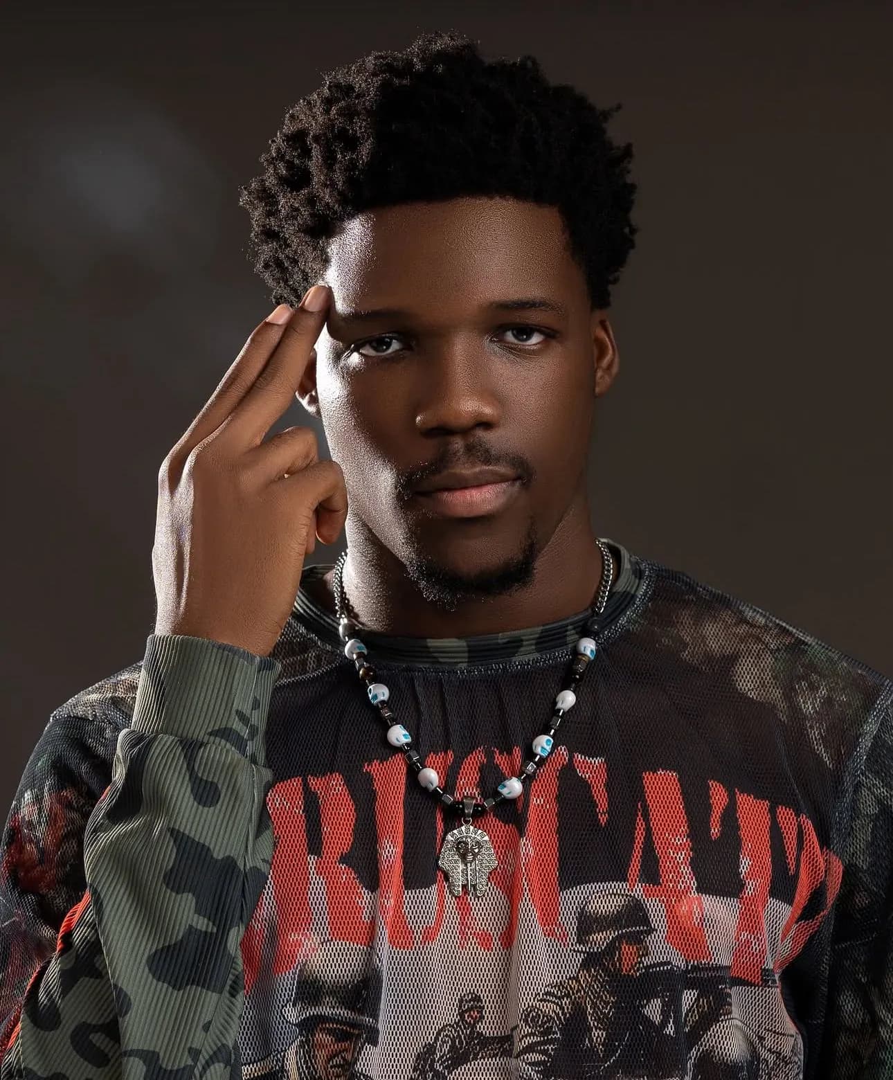 AXEL MERRYL - Nominé pour Artiste de l'Année