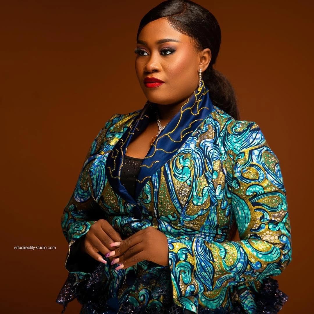 Esther ZOUMENOU - Consultante Marketing/ CEO G&E - Nominé pour Femme Inspire & Impact