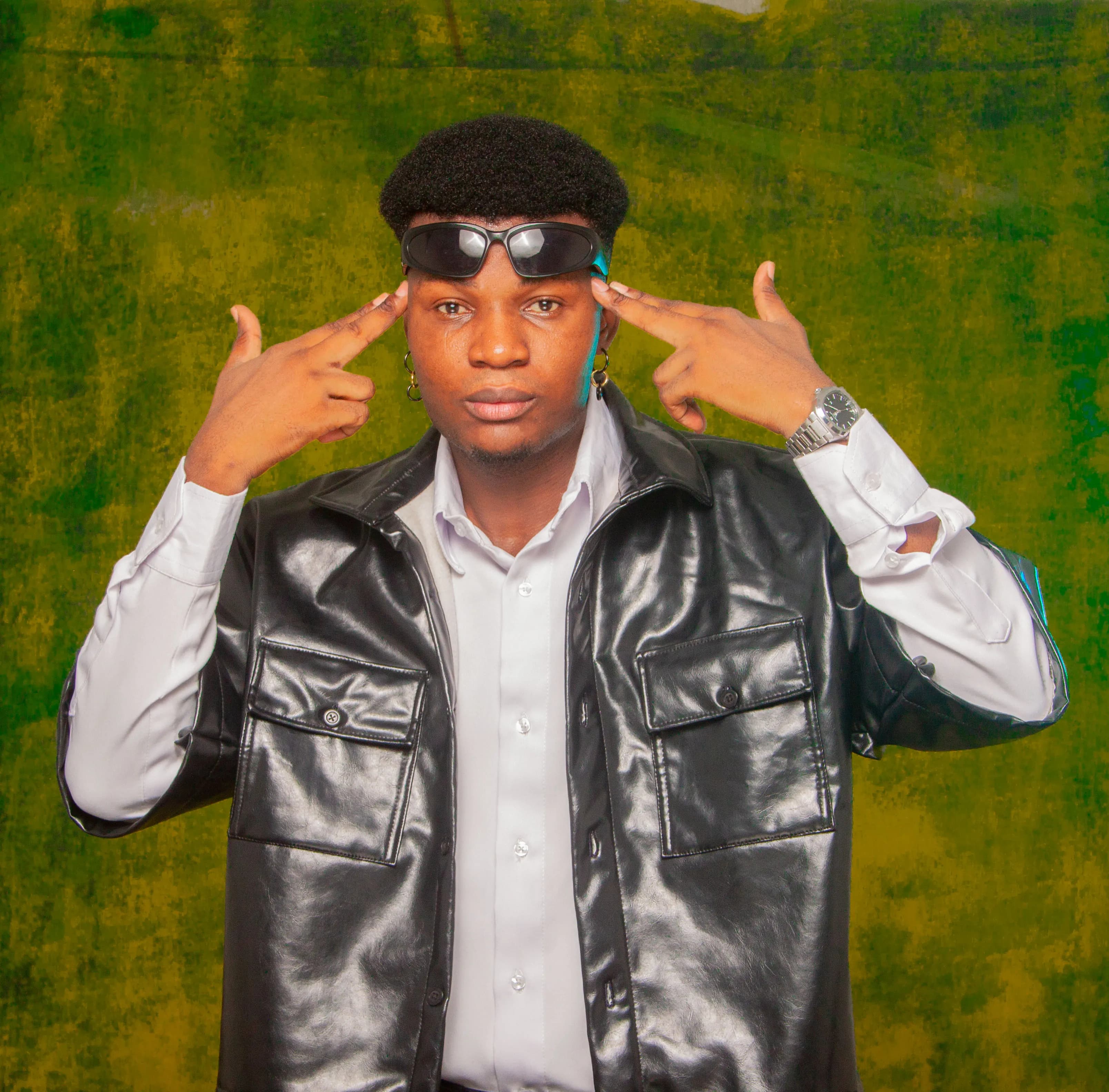 LIL CONST - MON APPARENCE - Nominé pour Chanson de l'Année